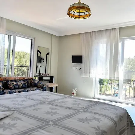 Βίλα 3 Bedroom With Private Pool *