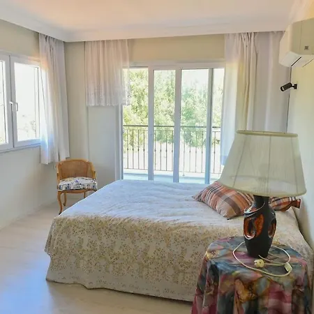 3 Bedroom With Private Pool *